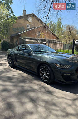 Купе Ford Mustang 2015 в 