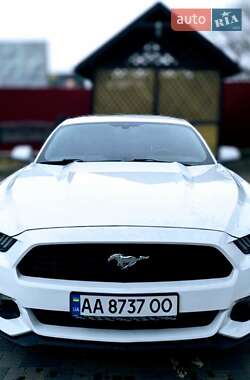 Купе Ford Mustang 2017 в 