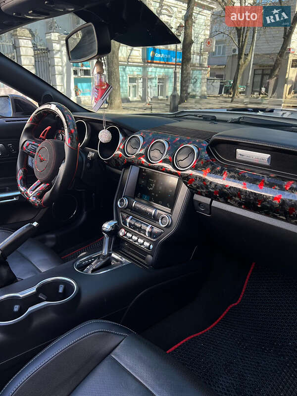 Кабріолет Ford Mustang 2018 в 