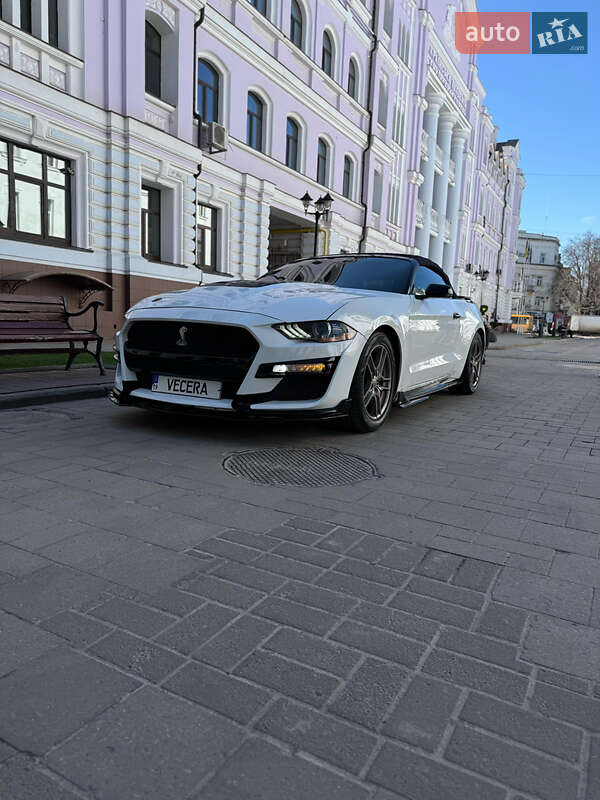 Кабриолет Ford Mustang 2018 в Сумах