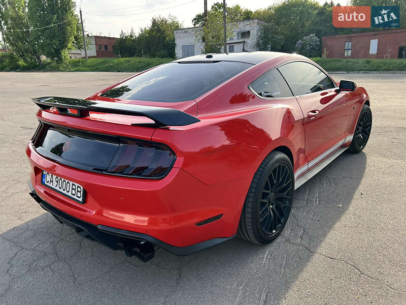 Купе Ford Mustang 2018 в Умани