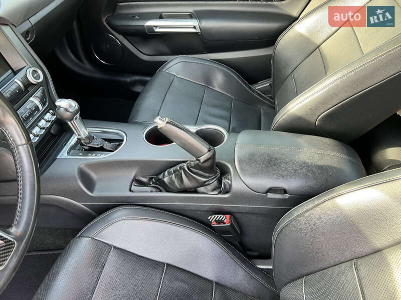 Купе Ford Mustang 2018 в Умани