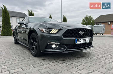 Купе Ford Mustang 2015 в 