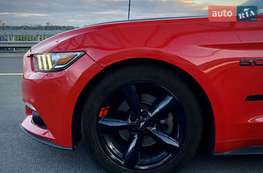 Купе Ford Mustang 2015 в 