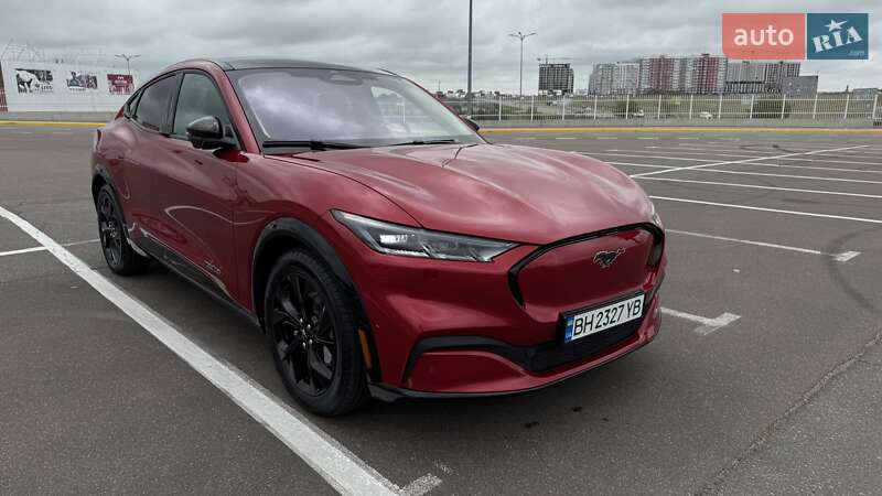 Внедорожник / Кроссовер Ford Mustang 2023 в 