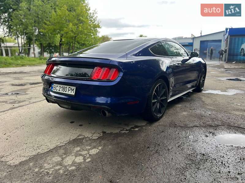 Купе Ford Mustang 2015 в Львове