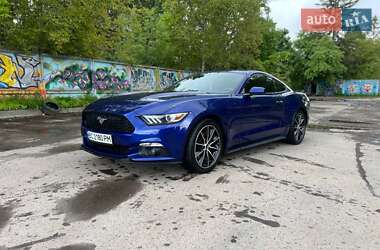 Купе Ford Mustang 2015 в 