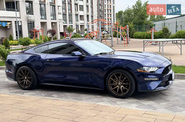 Купе Ford Mustang 2018 в 