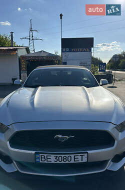 Кабриолет Ford Mustang 2015 в 