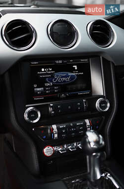 Купе Ford Mustang 2014 в 