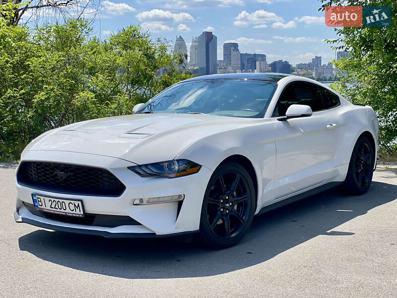 Купе Ford Mustang 2020 в 