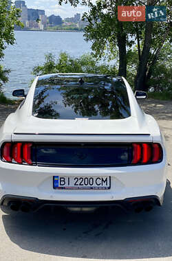Купе Ford Mustang 2020 в 