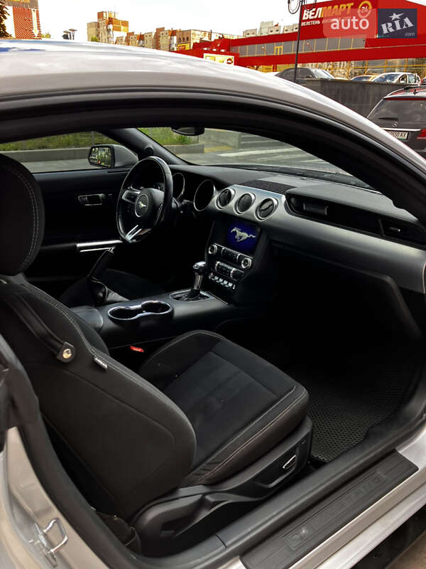 Купе Ford Mustang 2018 в Киеве фото 8 Купе Ford Mustang 2018 в Киеве