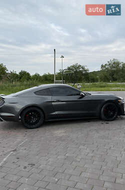 Купе Ford Mustang 2016 в 