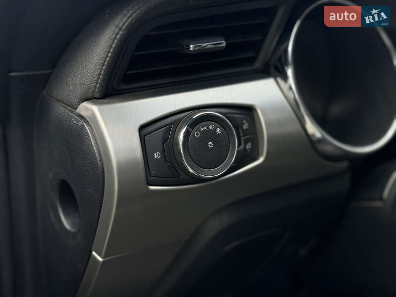Купе Ford Mustang 2015 в Виннице