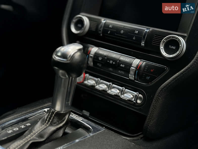 Купе Ford Mustang 2015 в Виннице