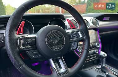Купе Ford Mustang 2015 в 