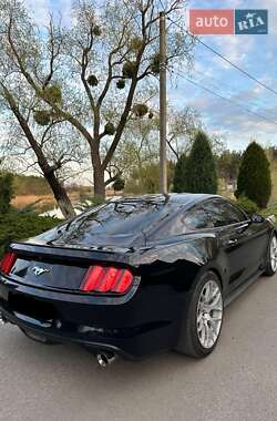 Купе Ford Mustang 2015 в 