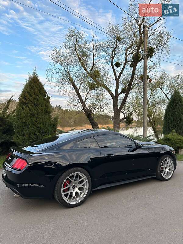 Купе Ford Mustang 2015 в Днепре