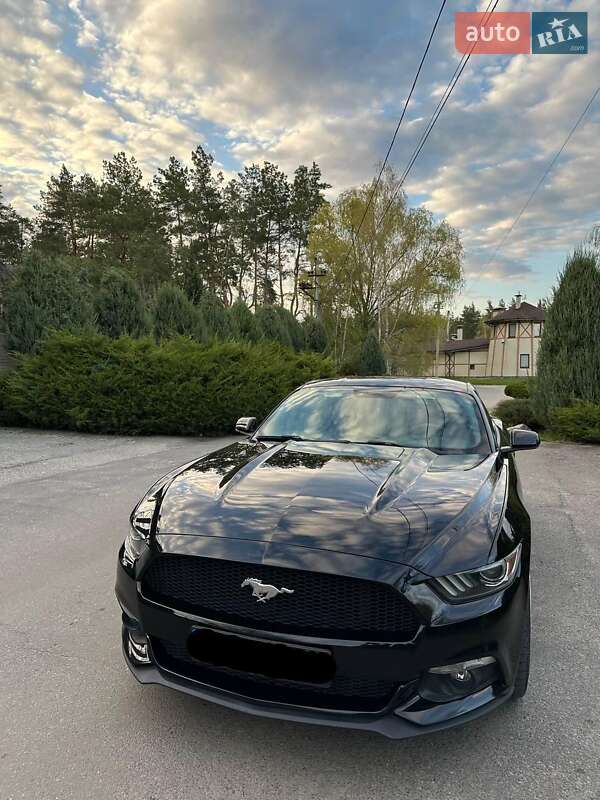 Купе Ford Mustang 2015 в Днепре