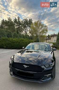 Купе Ford Mustang 2015 в 