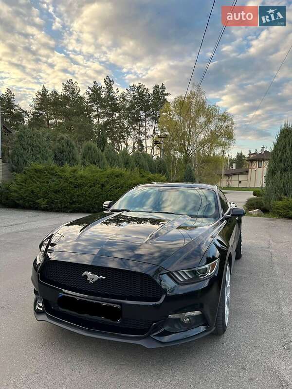 Купе Ford Mustang 2015 в Днепре