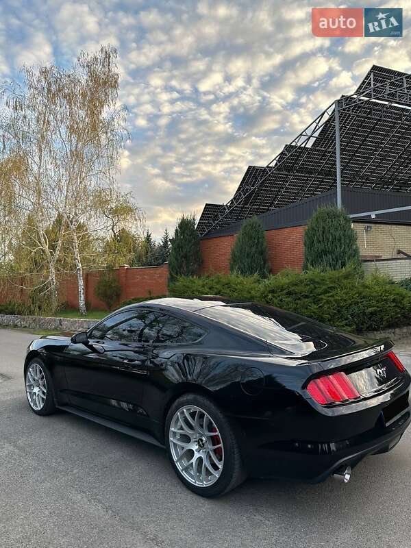 Купе Ford Mustang 2015 в Днепре