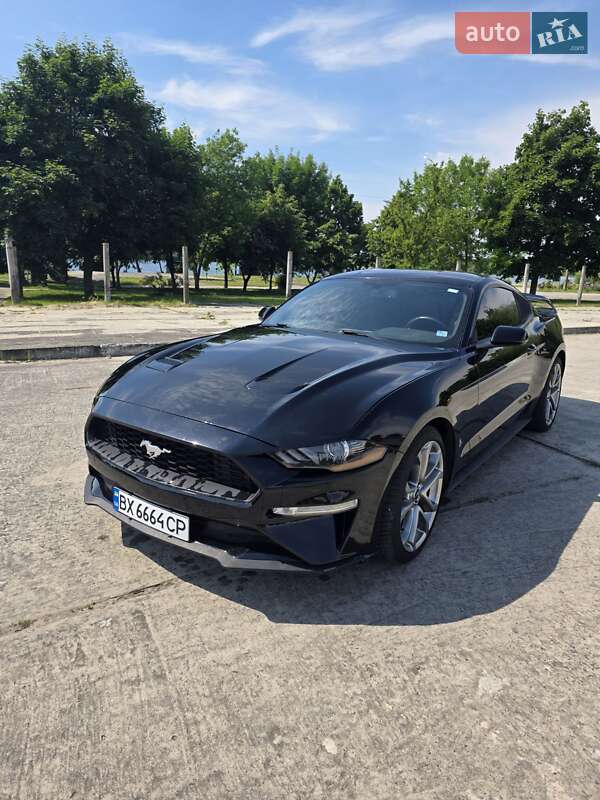 Купе Ford Mustang 2019 в Нетішині