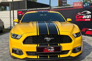 Купе Ford Mustang 2015 в 