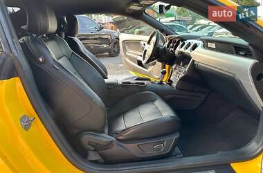Купе Ford Mustang 2015 в 