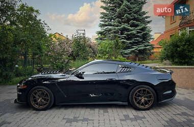 Купе Ford Mustang 2018 в 