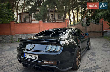 Купе Ford Mustang 2018 в 