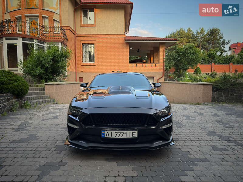 Купе Ford Mustang 2018 в Києві