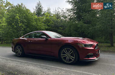 Купе Ford Mustang 2017 в 