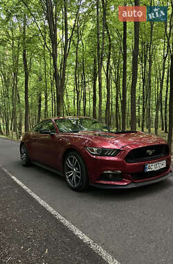Купе Ford Mustang 2017 в 