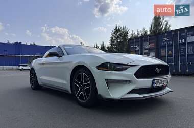 Кабриолет Ford Mustang 2019 в 