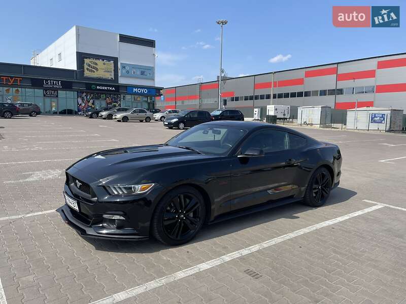 Купе Ford Mustang 2016 в 
