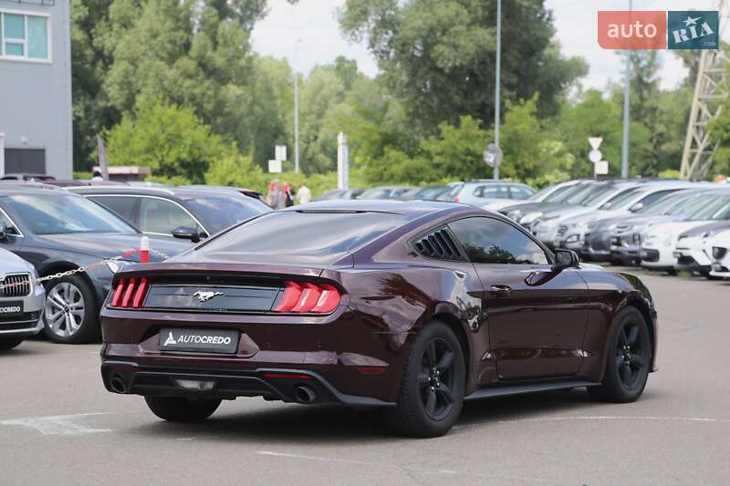 Купе Ford Mustang 2018 в Киеве