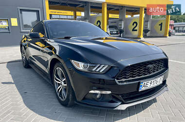 Купе Ford Mustang 2016 в 