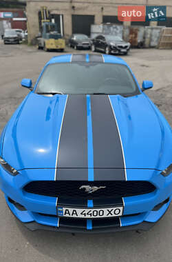 Купе Ford Mustang 2017 в 