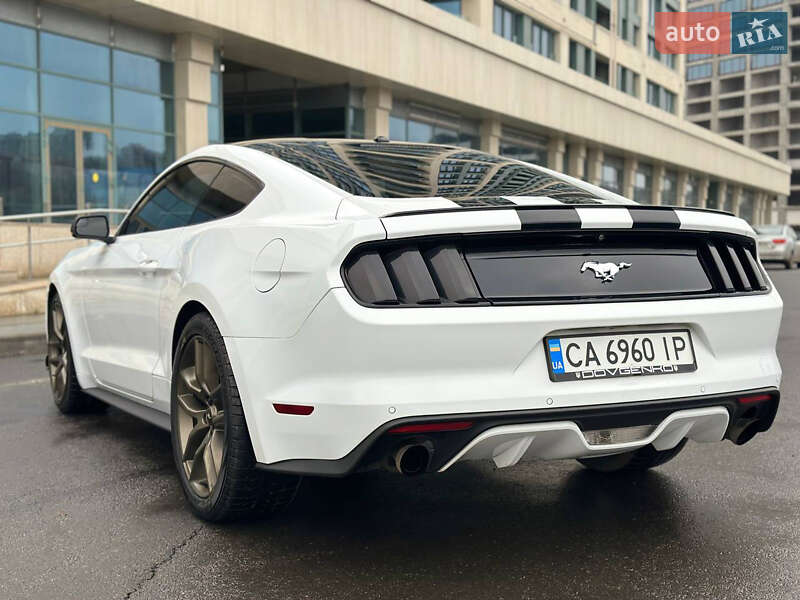 Купе Ford Mustang 2015 в Днепре фото 10 Купе Ford Mustang 2015 в Днепре