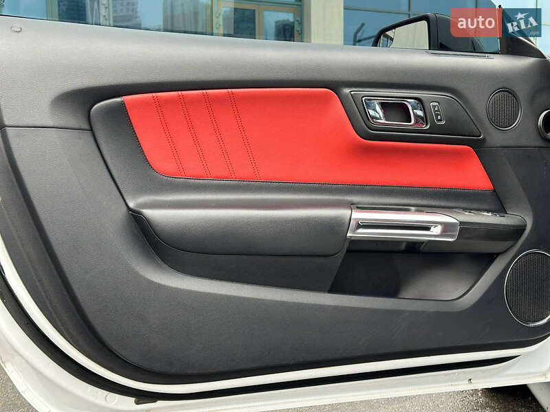 Купе Ford Mustang 2015 в Днепре фото 19 Купе Ford Mustang 2015 в Днепре