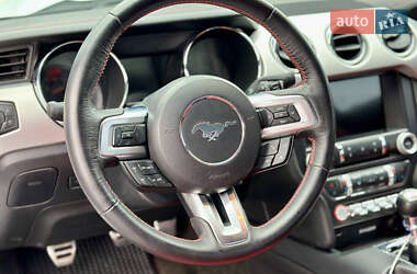 Купе Ford Mustang 2015 в 