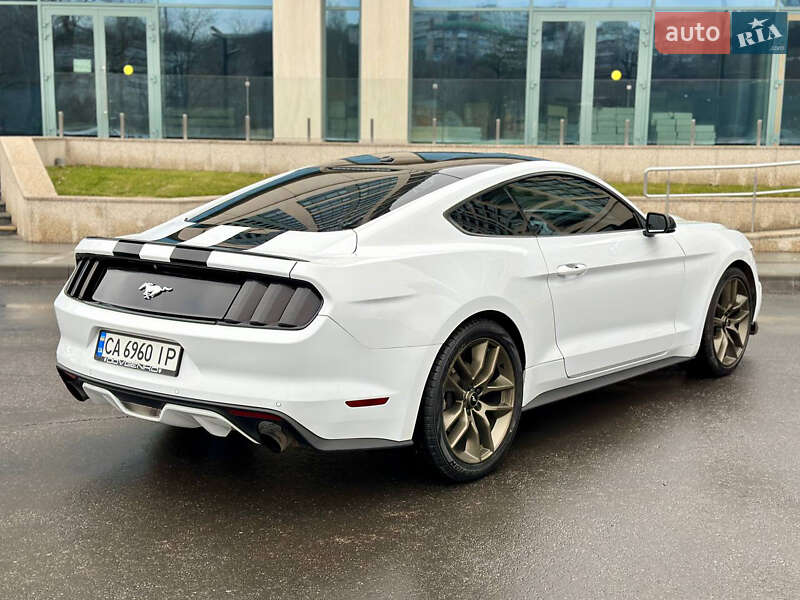 Купе Ford Mustang 2015 в Днепре фото 11 Купе Ford Mustang 2015 в Днепре