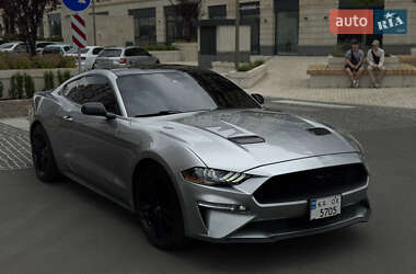 Купе Ford Mustang 2021 в 