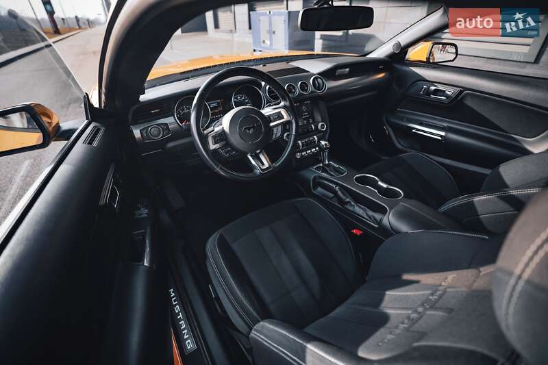 Купе Ford Mustang 2019 в Киеве