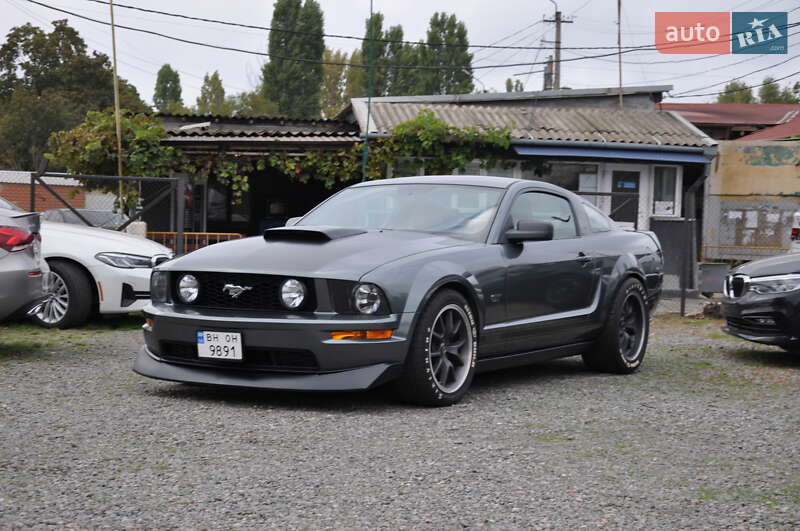 Купе Ford Mustang 2006 в 