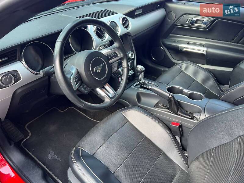 Купе Ford Mustang 2016 в Киеве
