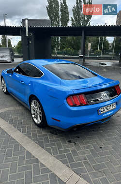Купе Ford Mustang 2017 в 