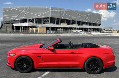 Кабриолет Ford Mustang 2016 в 